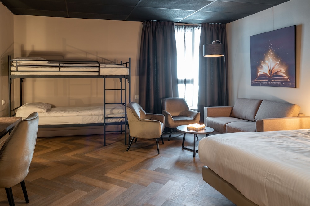 Hotel de Korenbeurs 8/35
