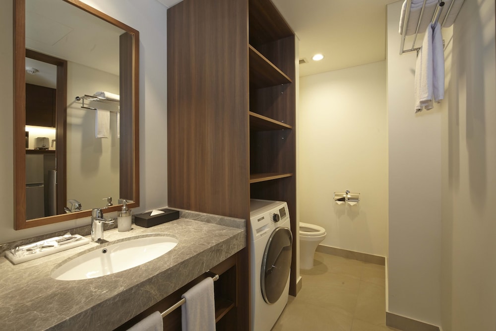 Axia South Cikarang Service Apartment 73/75