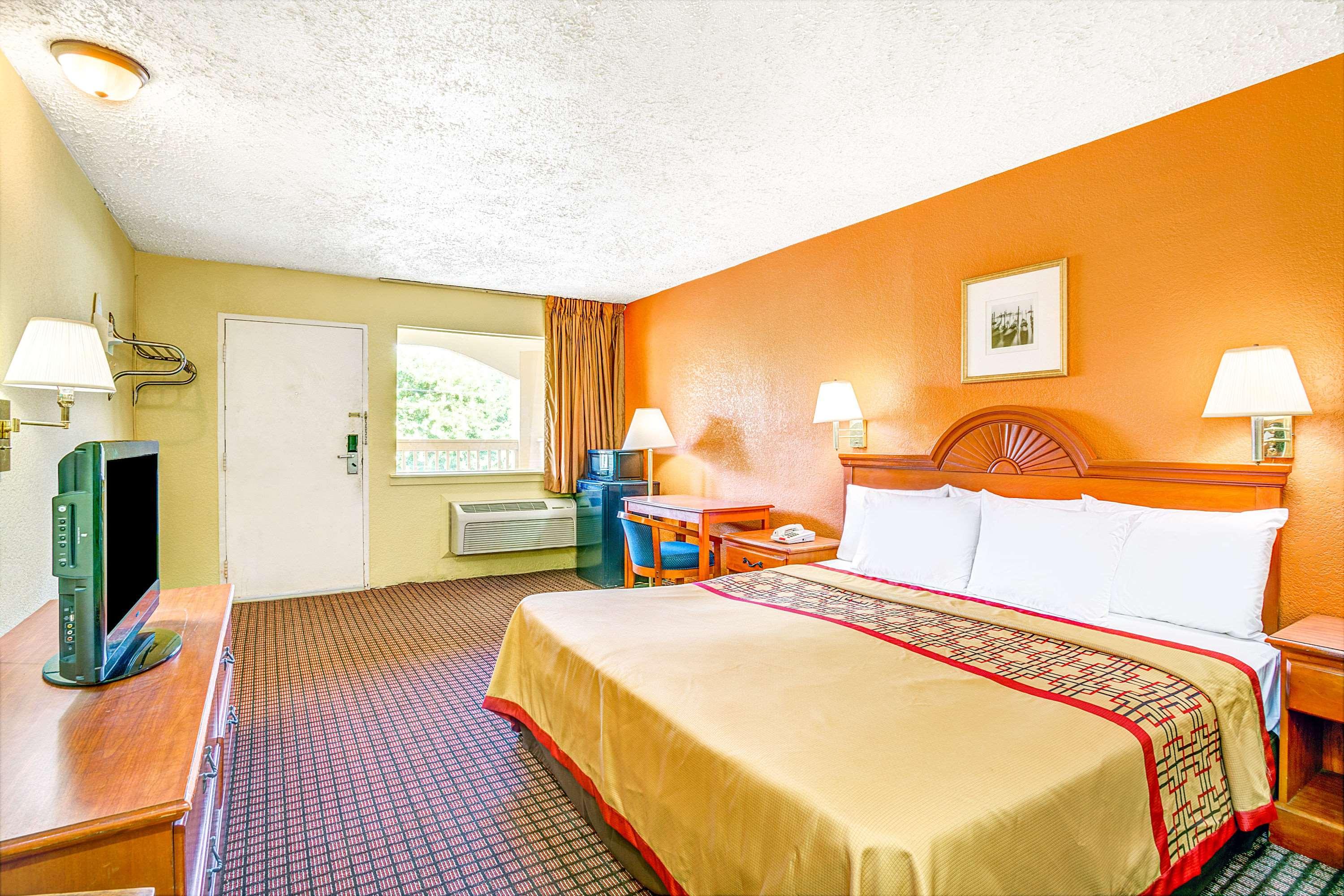 Room, King Bed