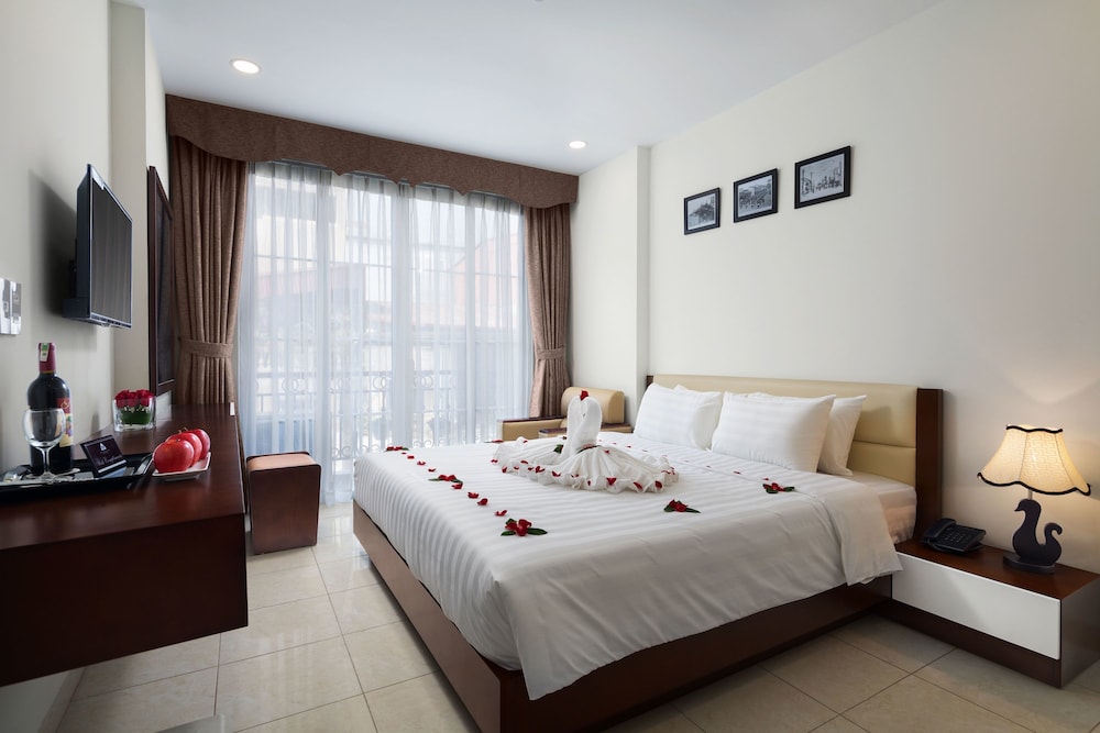 SUPERIOR, DOUBLE BED