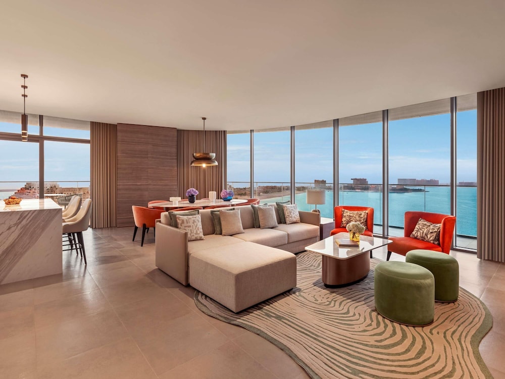 SO/RAS AL KHAIMAH ADULTS ONLY 13 37/55