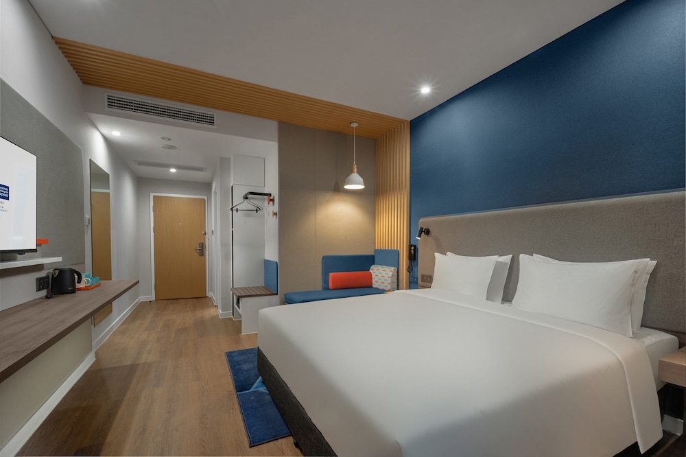 Holiday Inn Express Nanjing Happy Valley 9/40