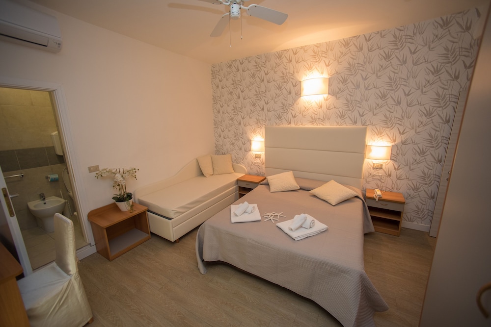 Ermeti Hotel 4/40