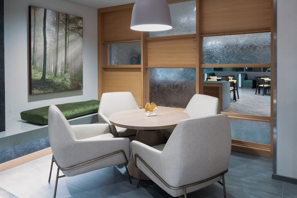 Fairfield Inn & Suites by Marriott Somerset 24/36