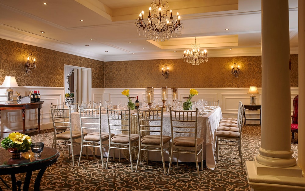 Fitzgeralds Woodlands House Hotel 24/36