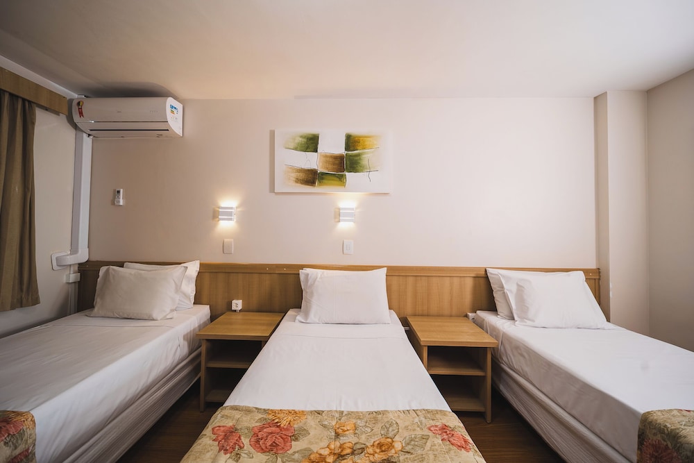 Hotel Golden Park Curitiba by Nacional Inn 36/97