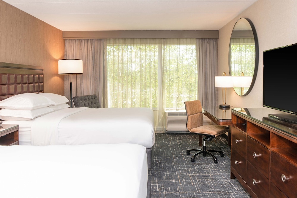 Sheraton Ann Arbor Hotel 18/65