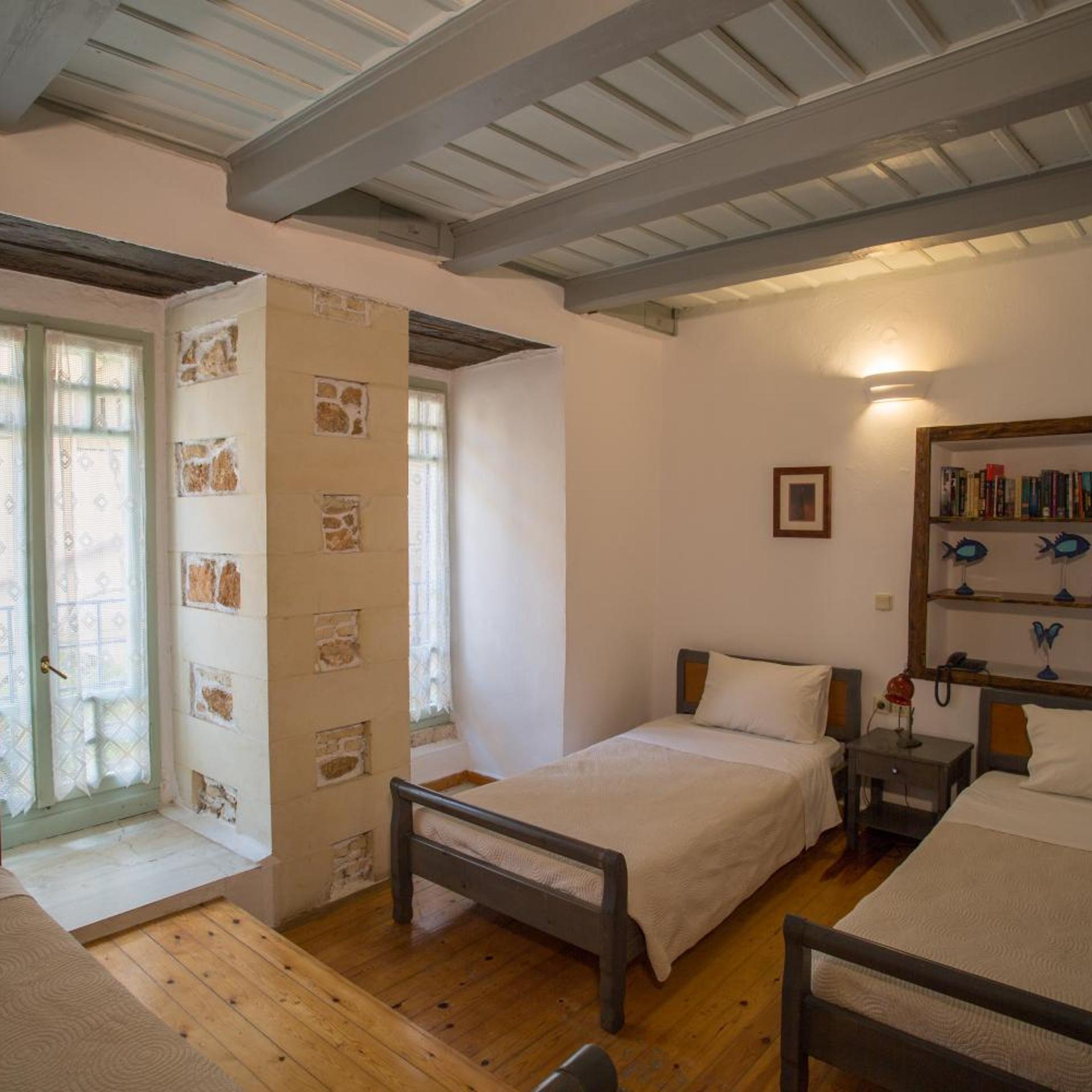 Nostos Hotel 22/81