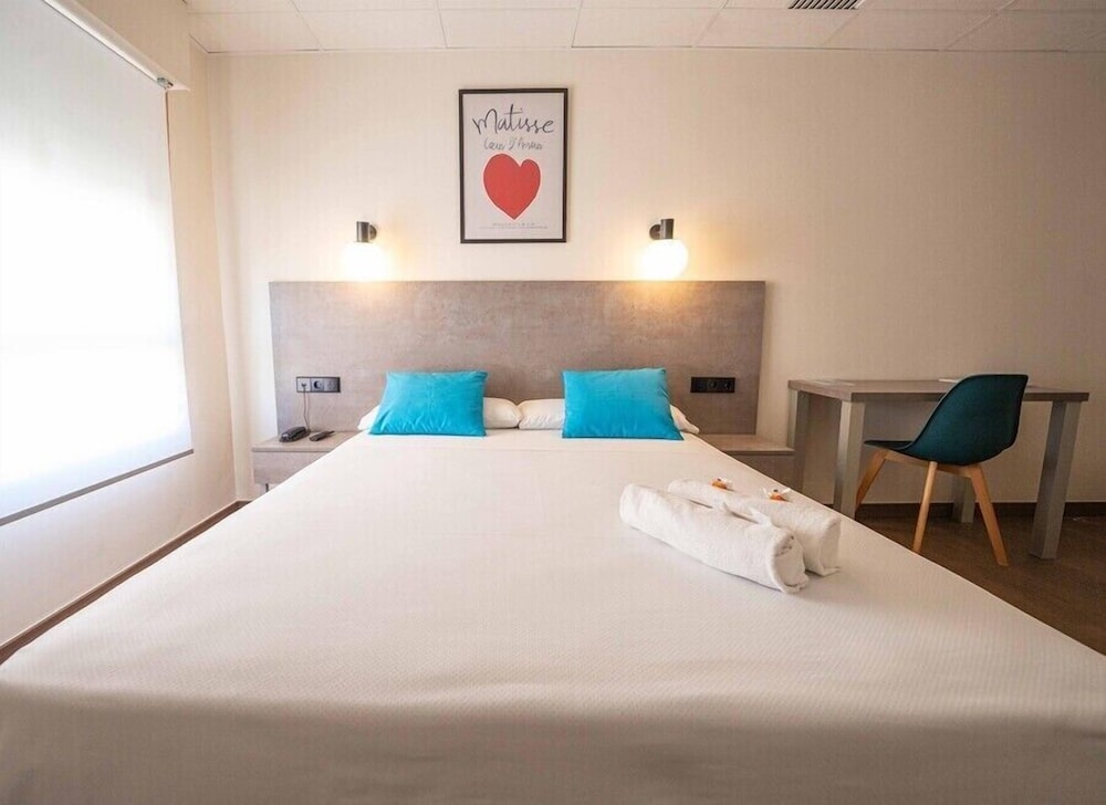 SUPERIOR, DOUBLE BED