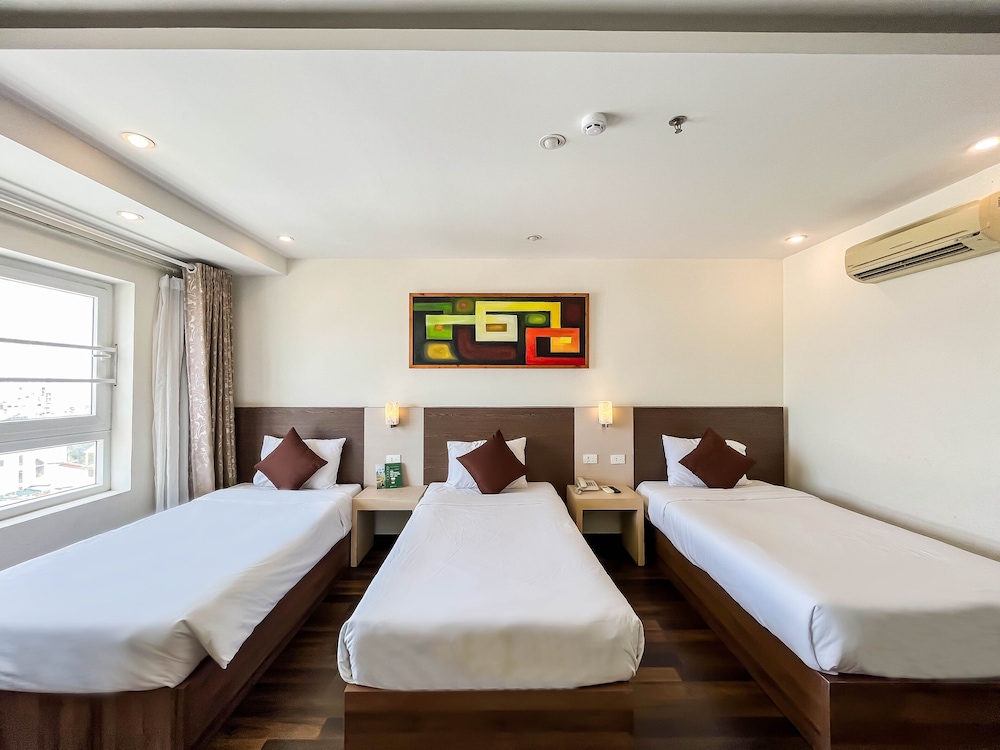 Quoc Cuong Center Hotel 14/49