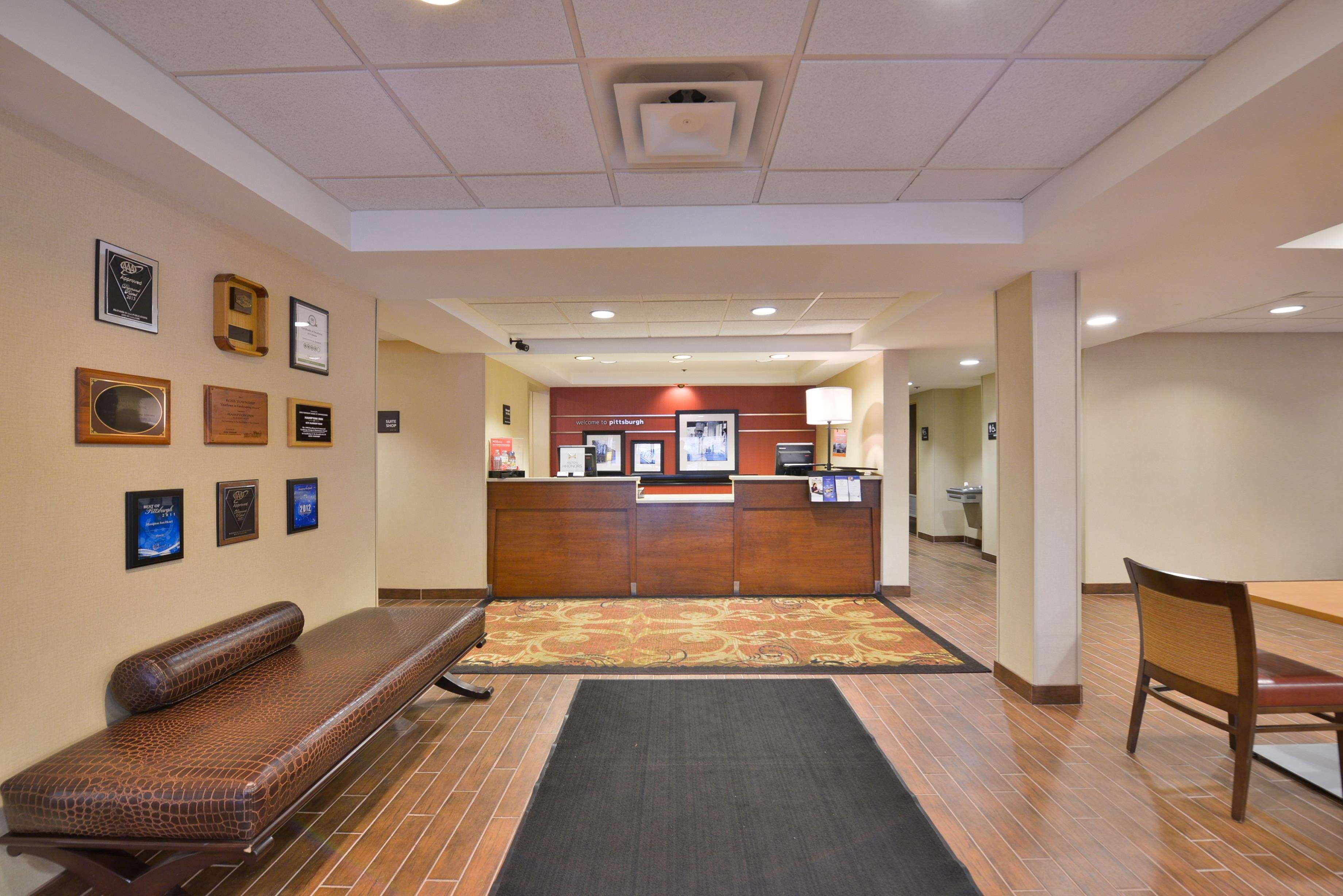 Lobby at Pittsburgh North, PITTSBURGH - PA