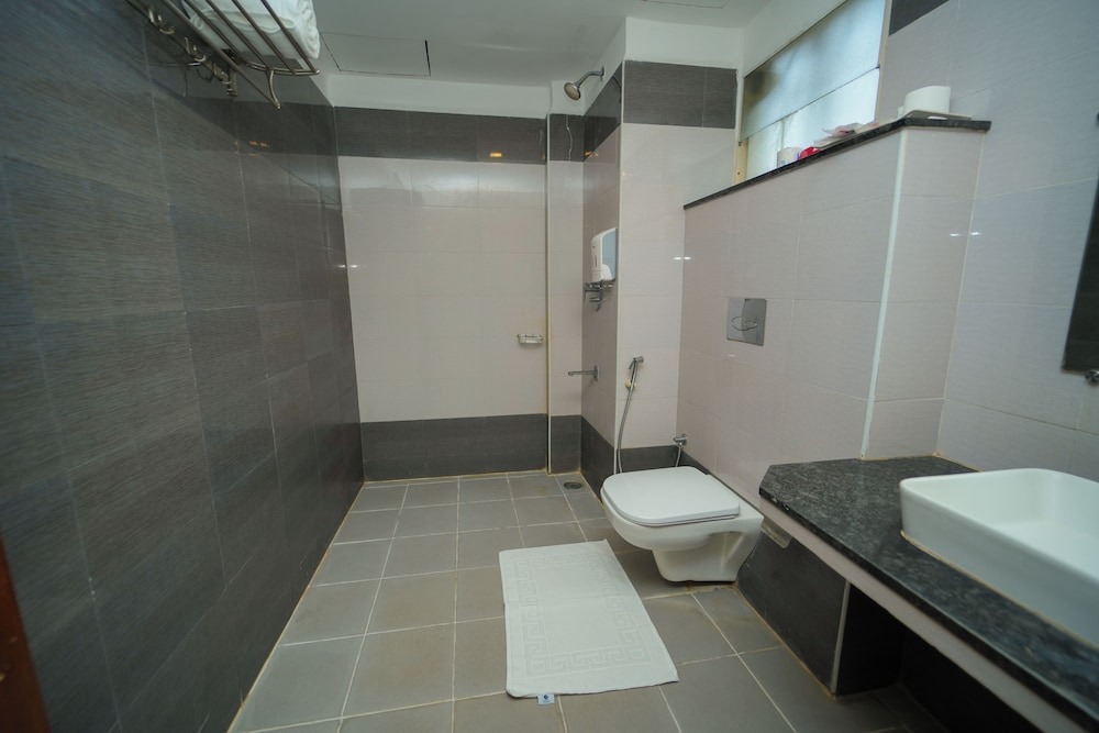 Zip by Spree Hotel Mangala International 69/70