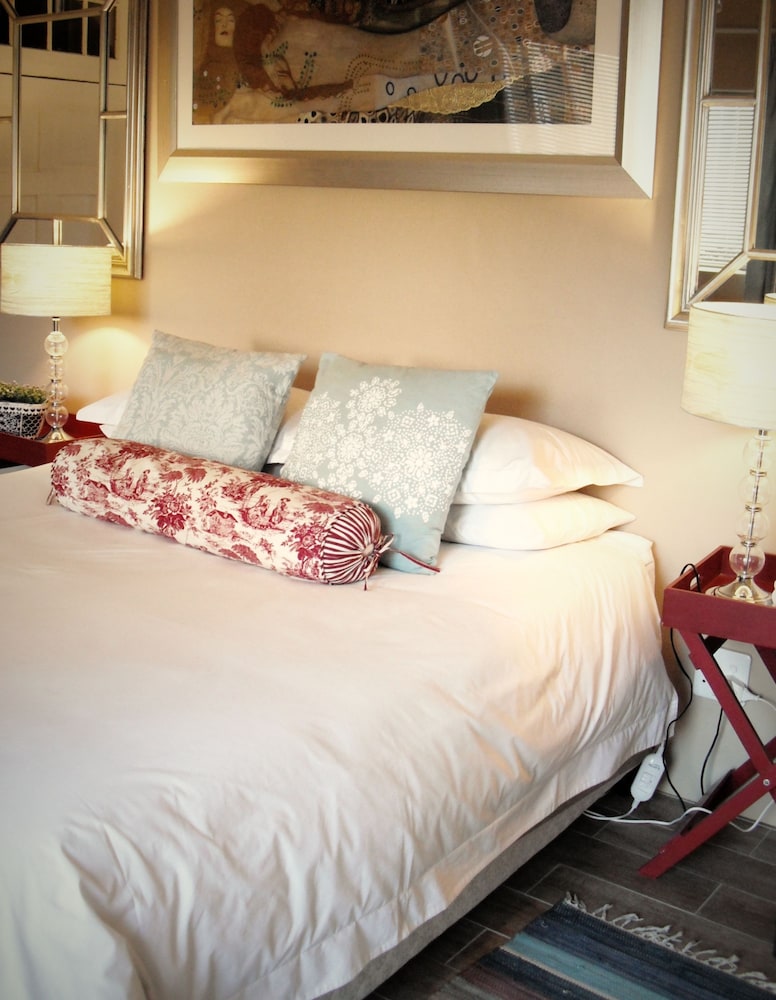 The Lighthouse Guesthouse 8/40
