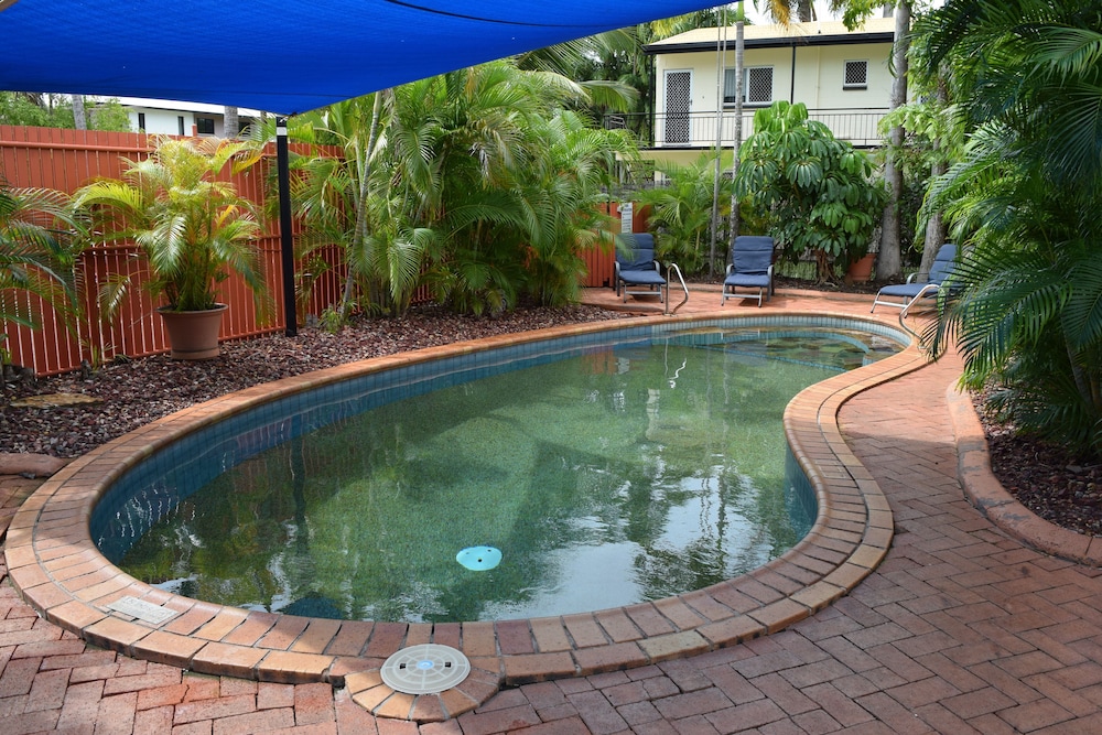 Coconut Grove Holiday Apartments 6/43