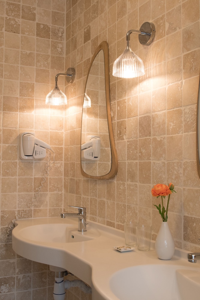 Le Central Boutique Hotel Beaune Centre 49/50