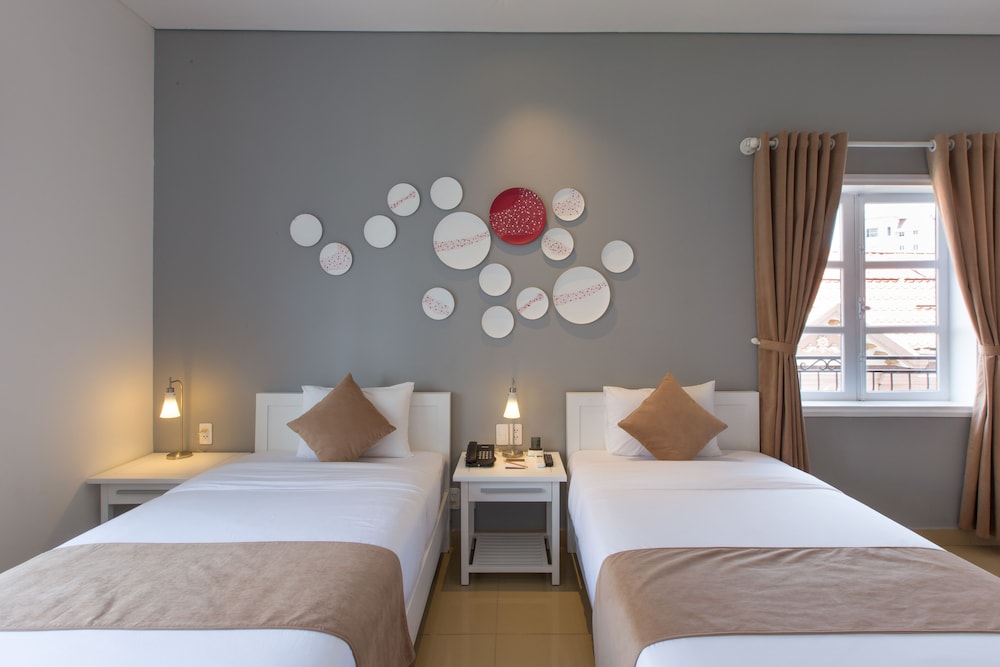 Alba Hotel 11/60