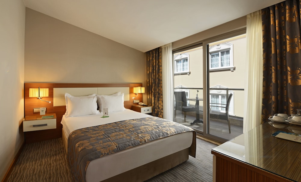 YASMAK COMFORT HOTEL 2/32