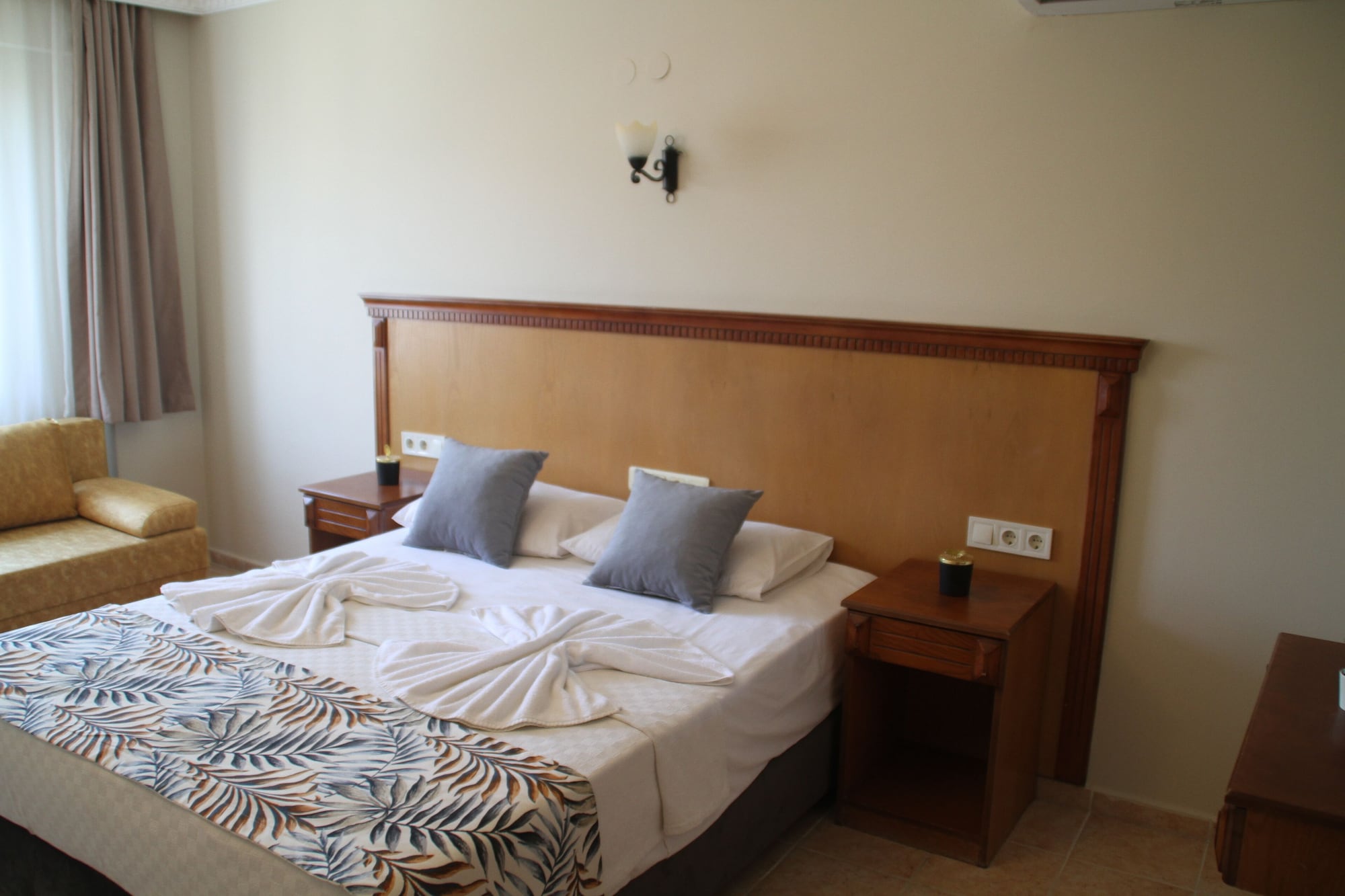 1 BEDROOM, FAMILY, APARTMENT, GARDEN VIEW