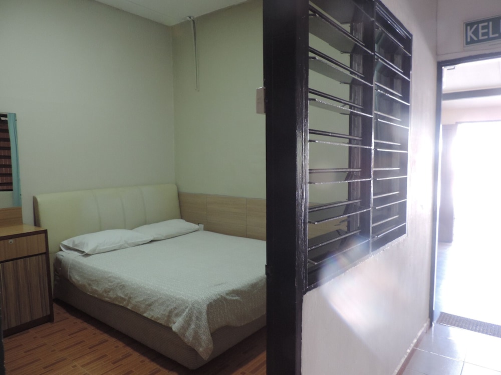 Cameronian Inn 26/69