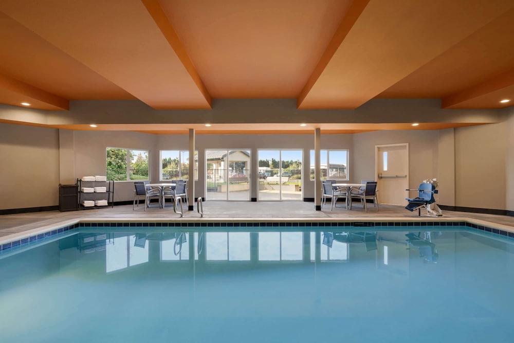 La Quinta Inn And Suites By Wyndham Springfield 25/46