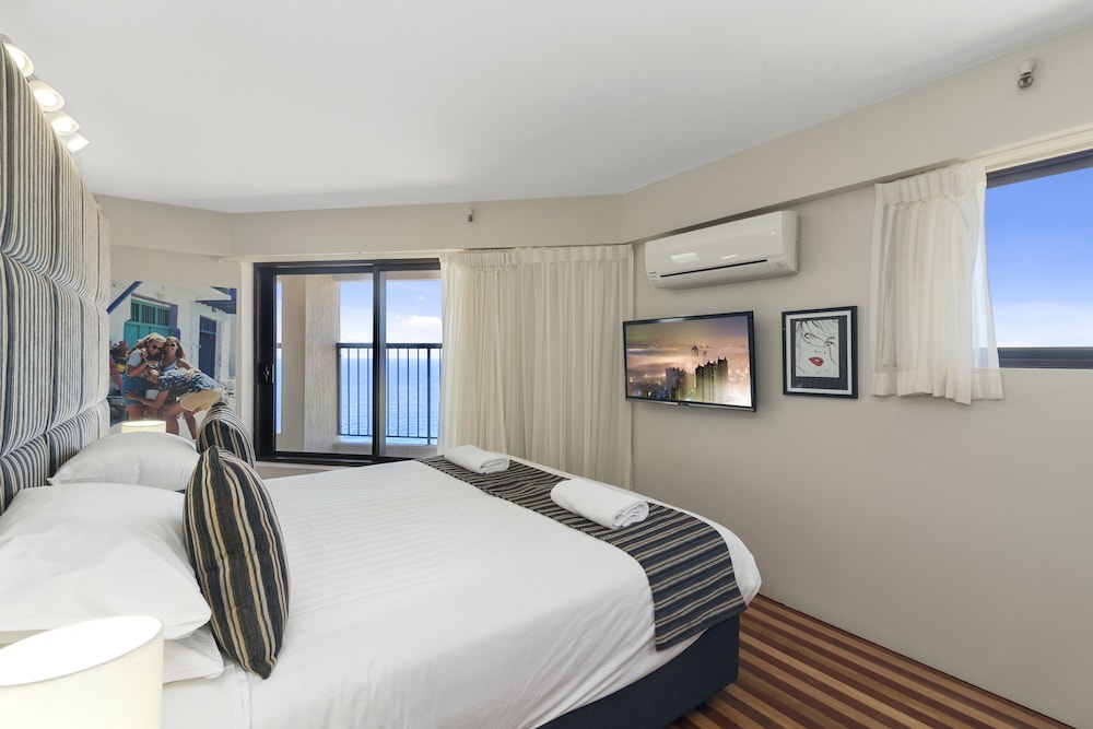 Burleigh Esplanade Apartments 15/73