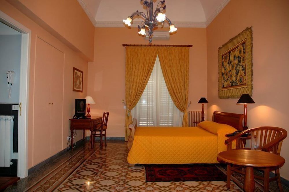 Palazzo Pantaleo 35/53