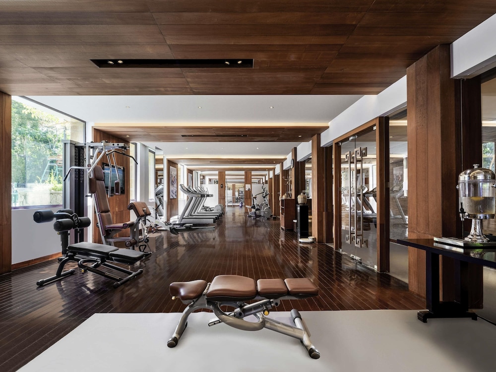 Pullman Oceanview Sanya Bay Resort and Spa 45/76
