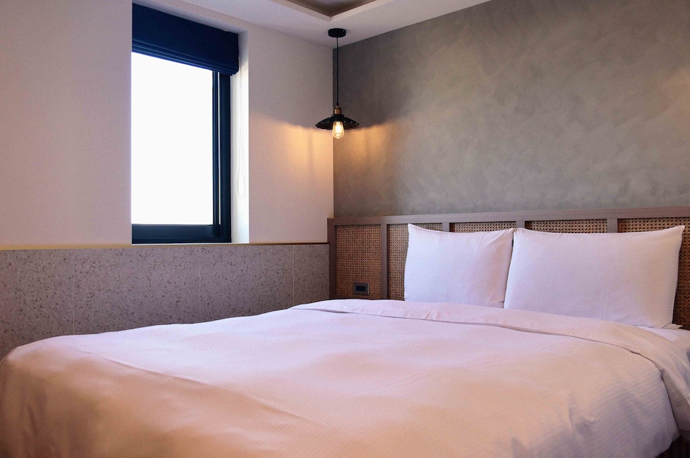 Kindness Hotel Yuanlin 7/50