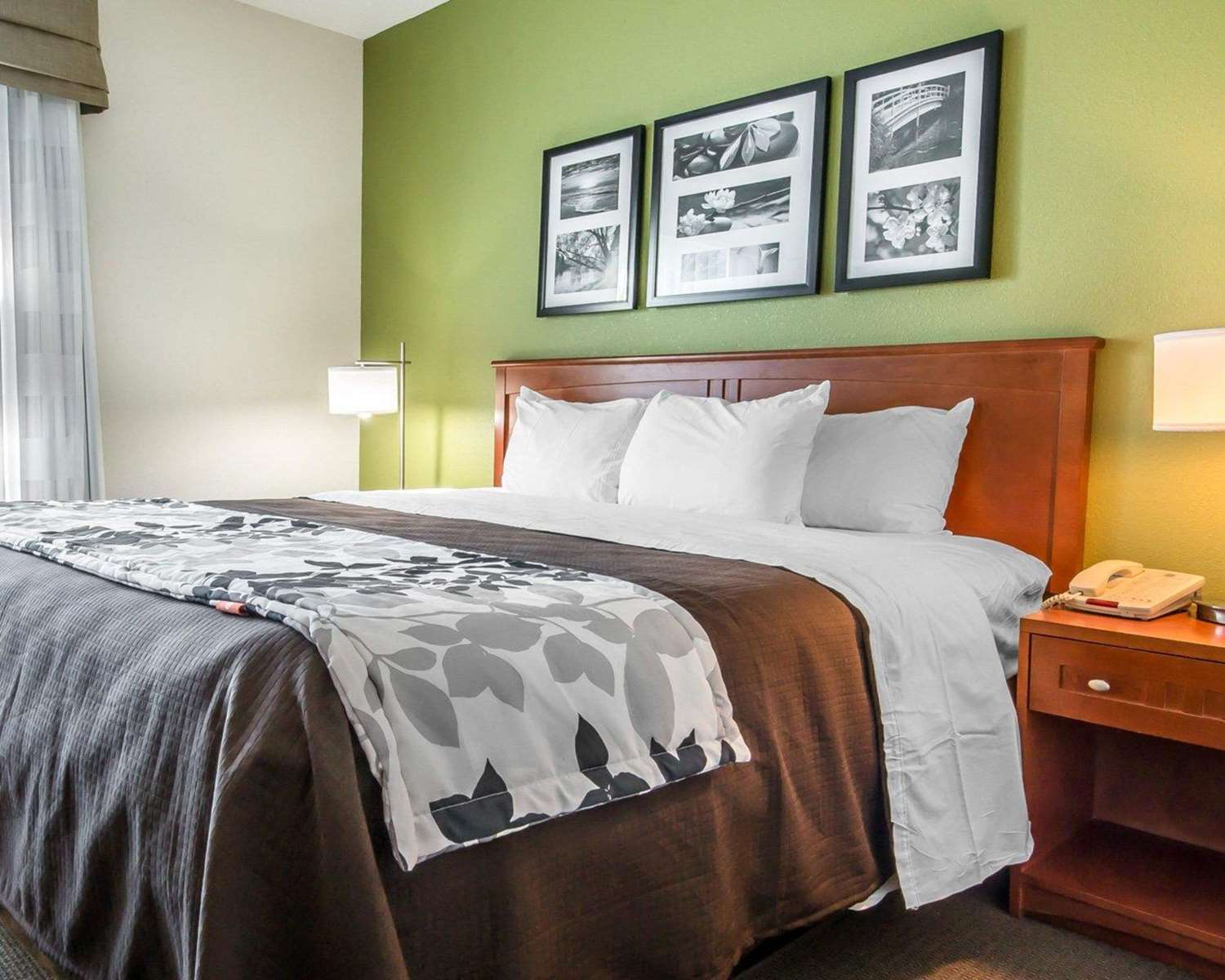 Sleep Inn and Suites Winchester 14/25