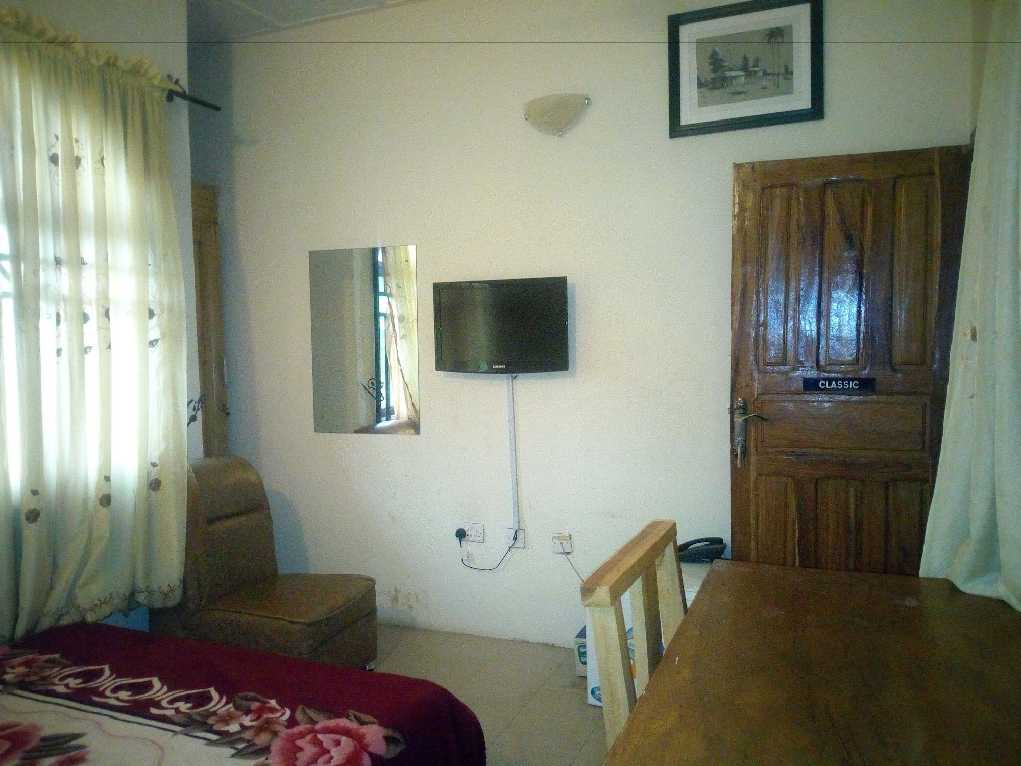 Blue Banana Resorts 12/18