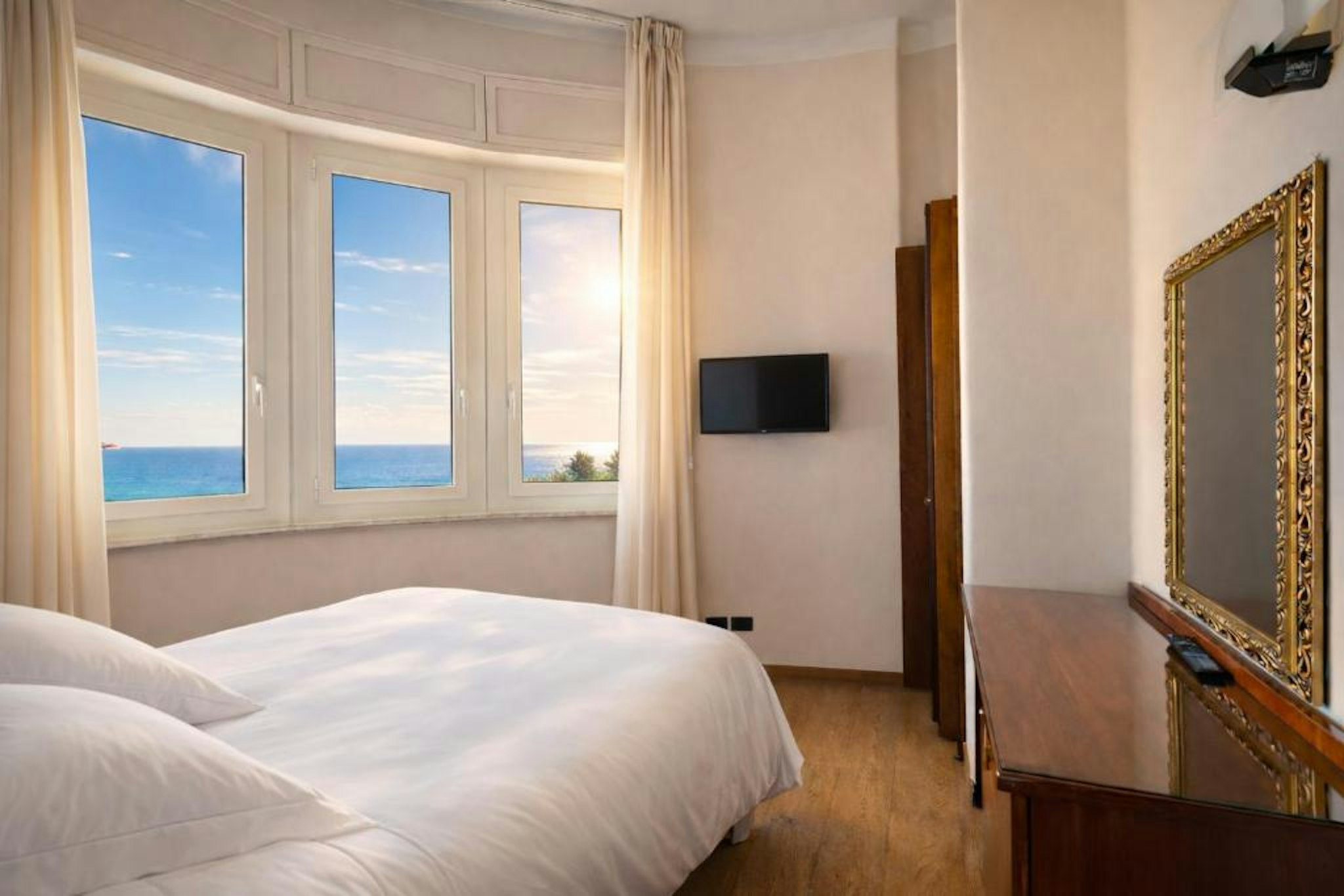 Grand Hotel Mediterranee 16/64
