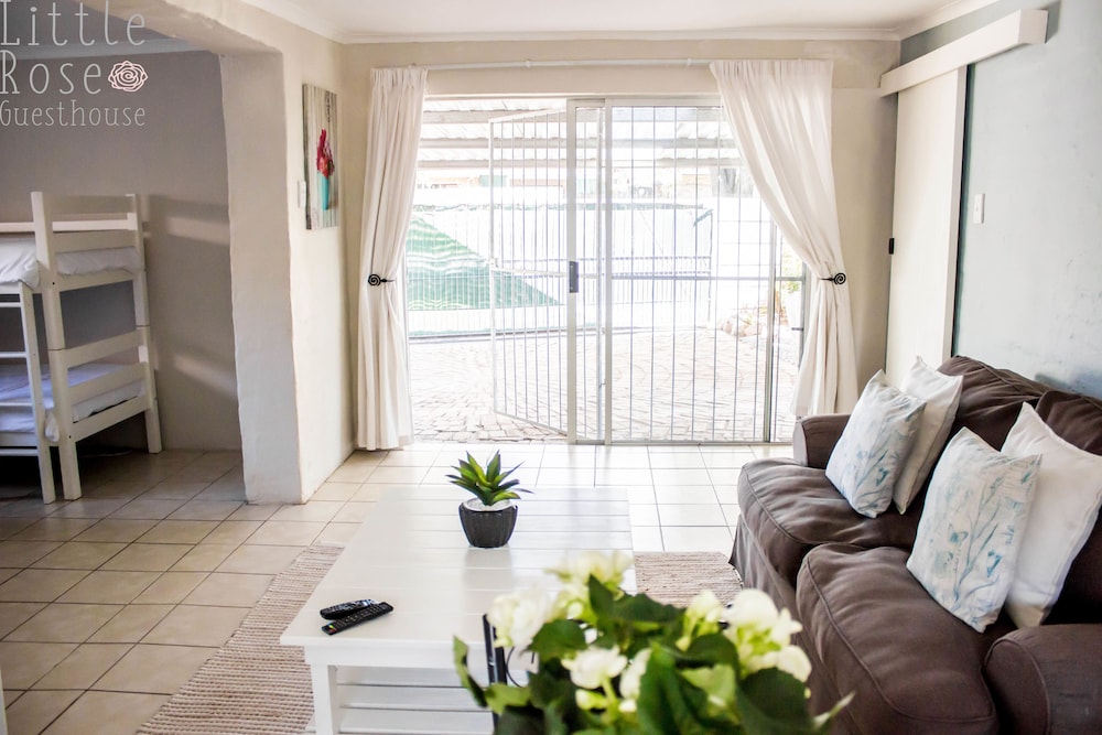 Little Rose Guesthouse & Self-Catering 29/50