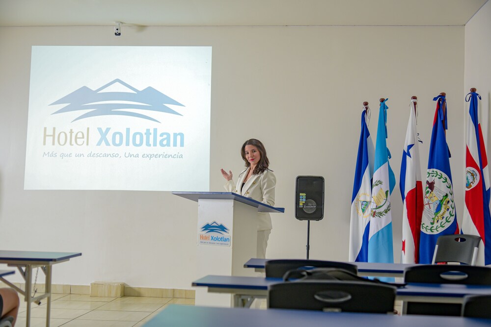Xolotlan Hotel 9/74