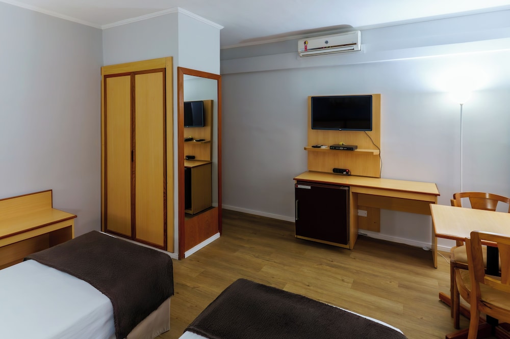 Hotel Augusta Boulevard 35/55