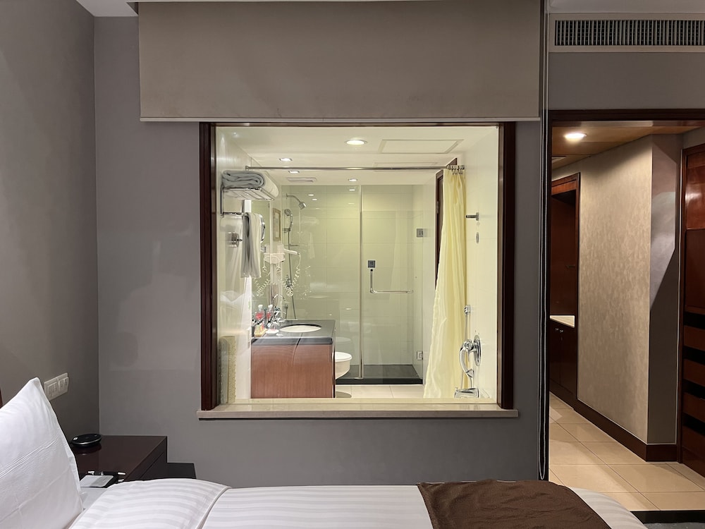 Baolong Hotel Shanghai 46/46