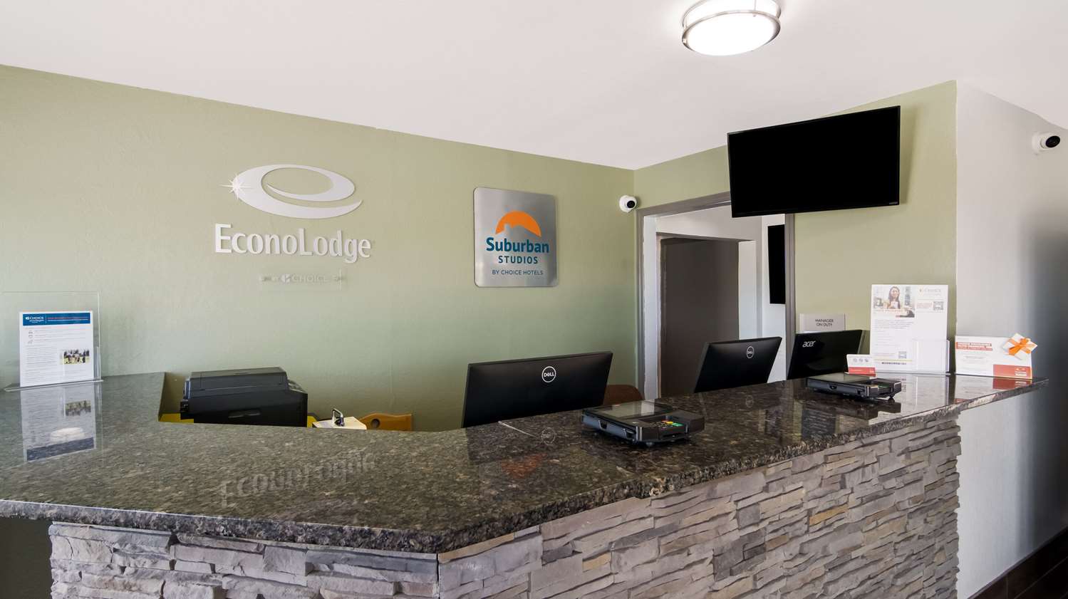 Suburban Studios Portage, IN 6/10