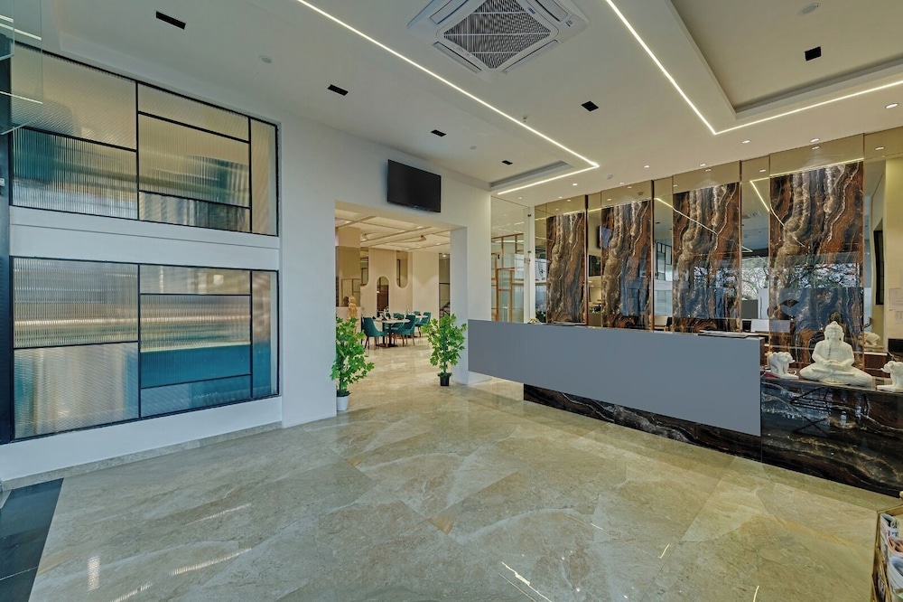 Comfort Inn Sapphire, Chandkheda 5/25