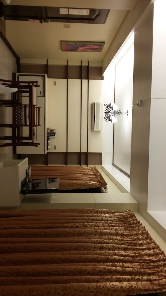 Dumaguete Royal Suite Inn 29/50