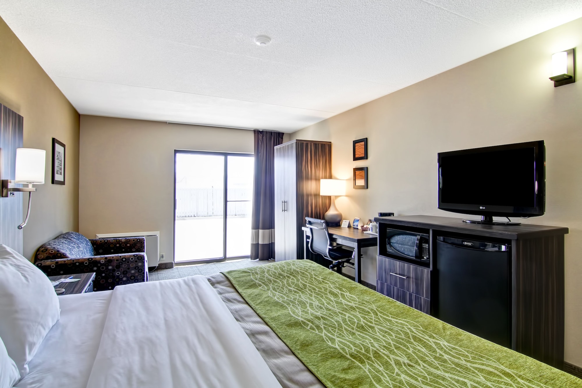 Room, King Bed, Pet Friendly