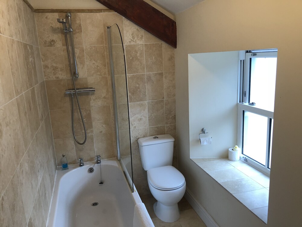 Picton House Hotel 44/45