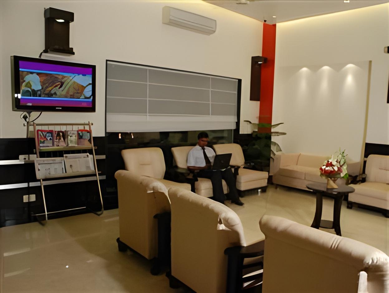 Meridian Plaza Hotel 18/34