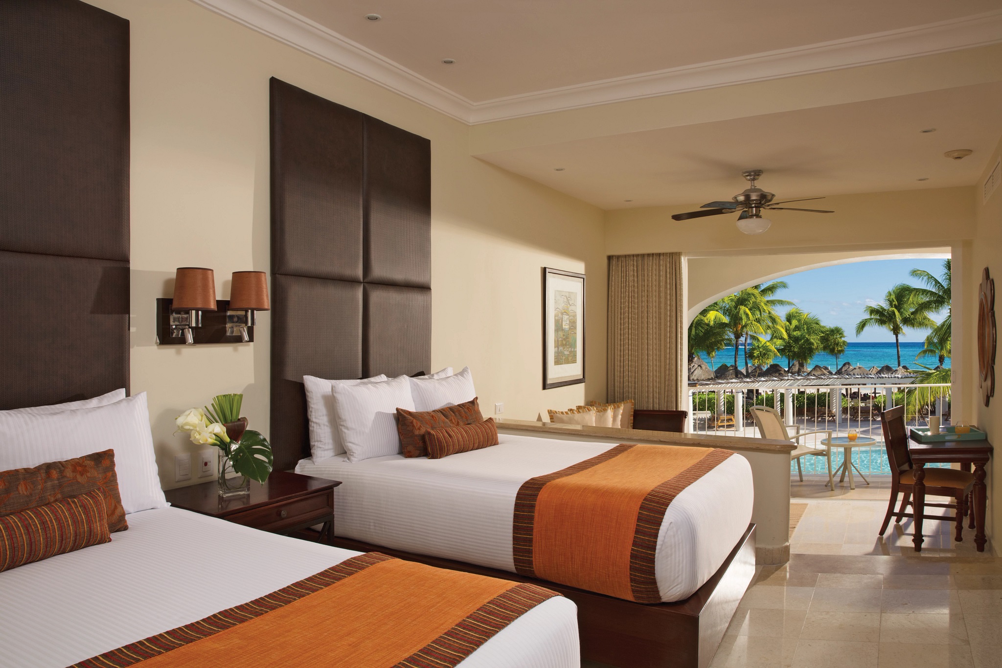 Junior Suite, 2 Double Beds, Ocean Front