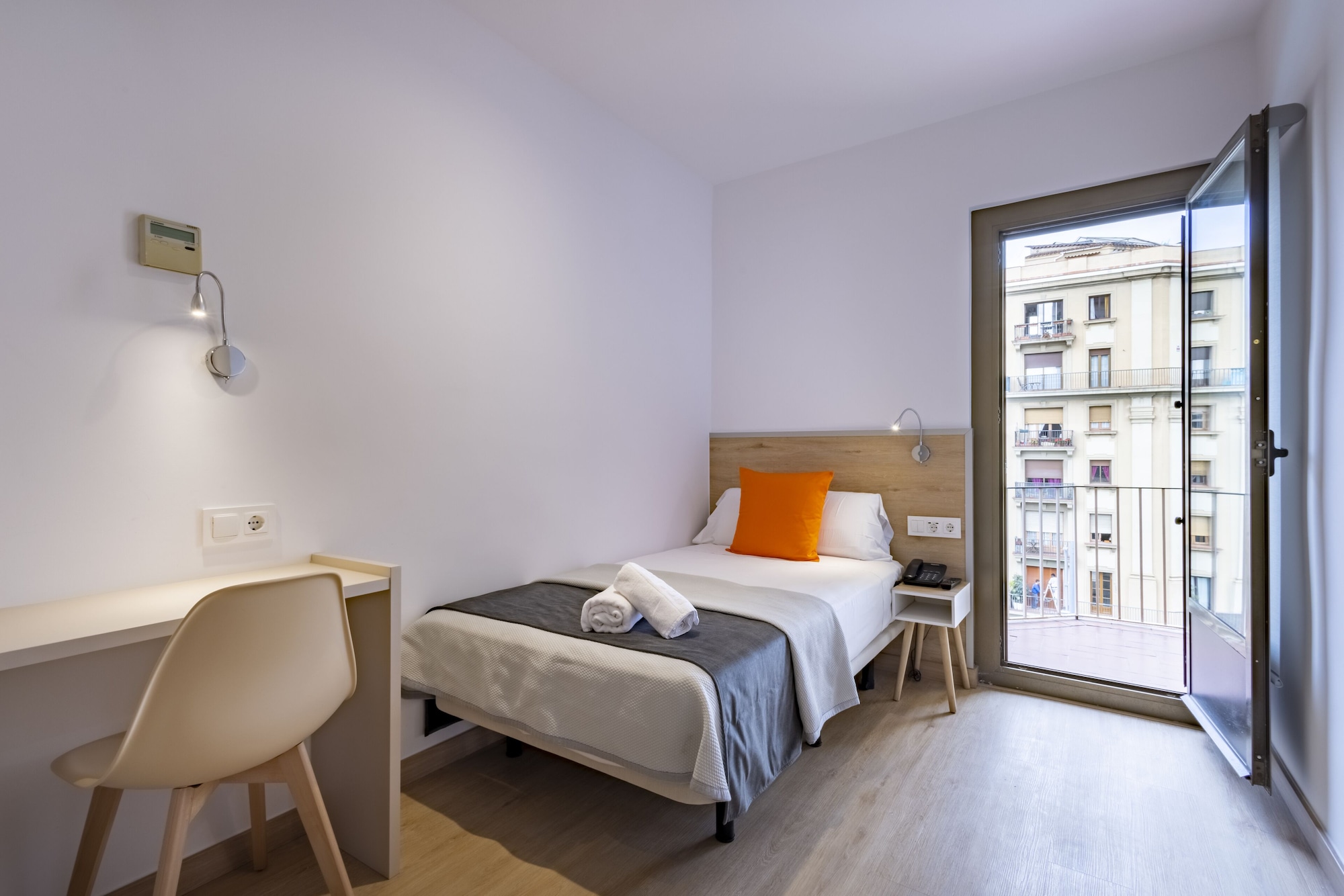 ROOM, SINGLE, CITY VIEW, BALCONY