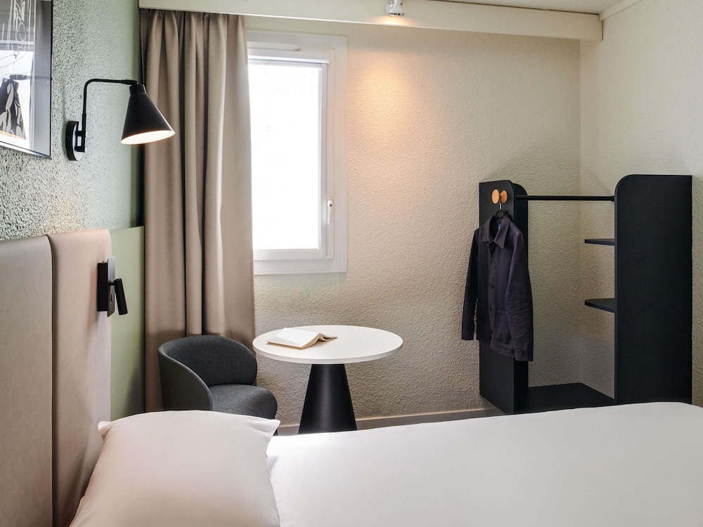 ibis La Roche sur Yon 73/73