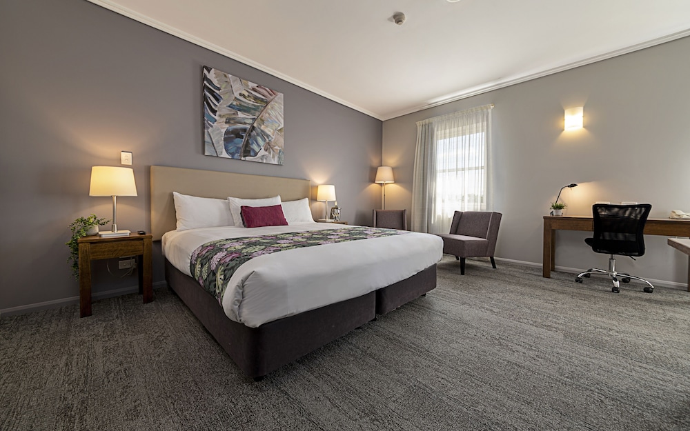 Spa, Suite, King Bed