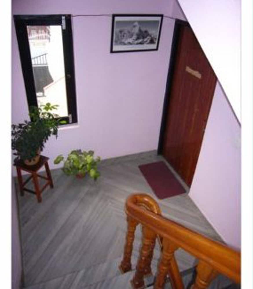 Le Rhododendron Chambres D'hotes 8/50