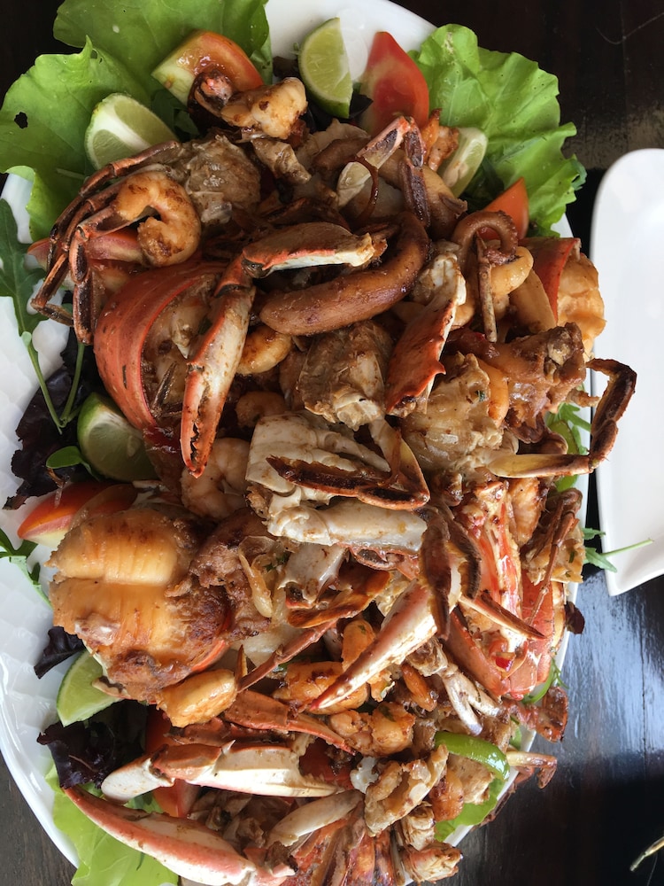 Tradewinds Lodge 20/48