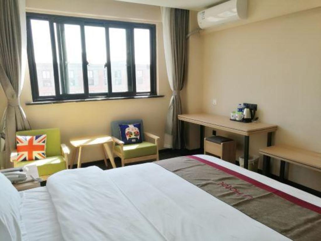THANK (Jinshan New Town Shop, Shanghai) 3/50