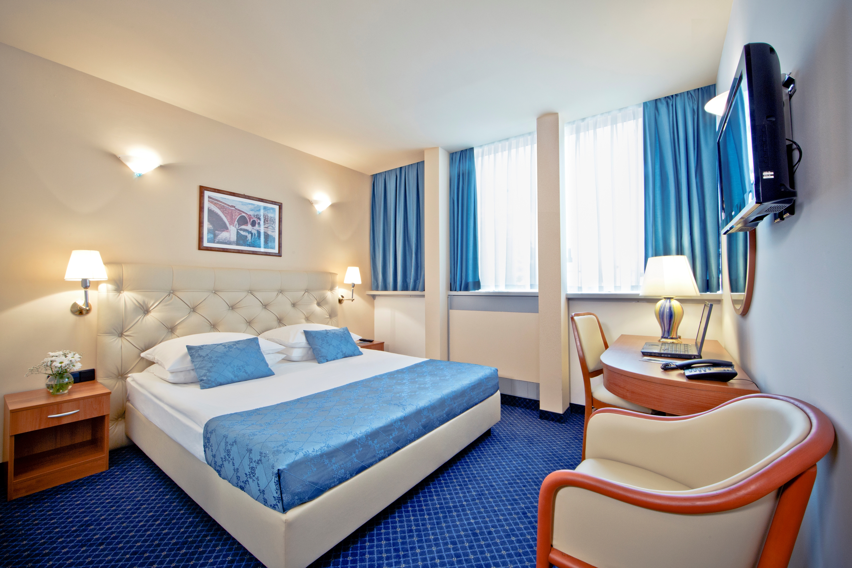 COMFORT, DOUBLE BED