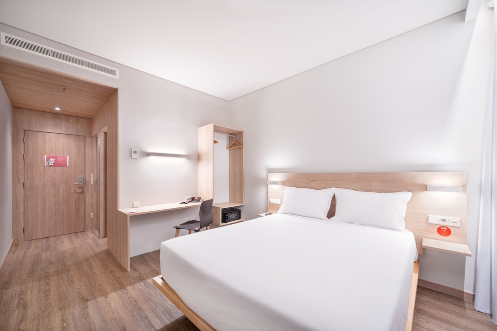 Moov Hotel Oeiras 16/32